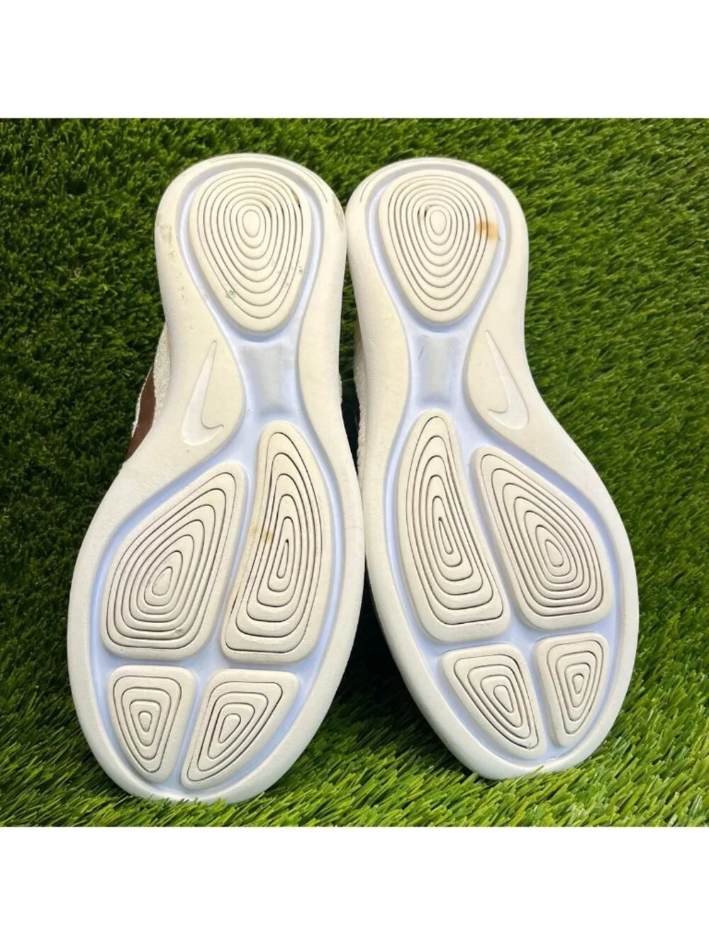 Nike LunarEpic Low Flyknit 2 X Plore Womens Size 11 White Running Shoes Sneakers